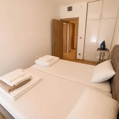 Luxury With Free Fitness Sauna And Pool Sony No3 At Cevahir Sky Apartment Skopje