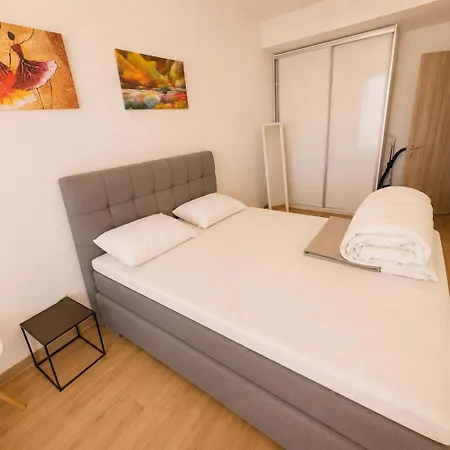 Apartment Luxury With Free Fitness Sauna And Pool Sony No3 At Cevahir Sky Skopje